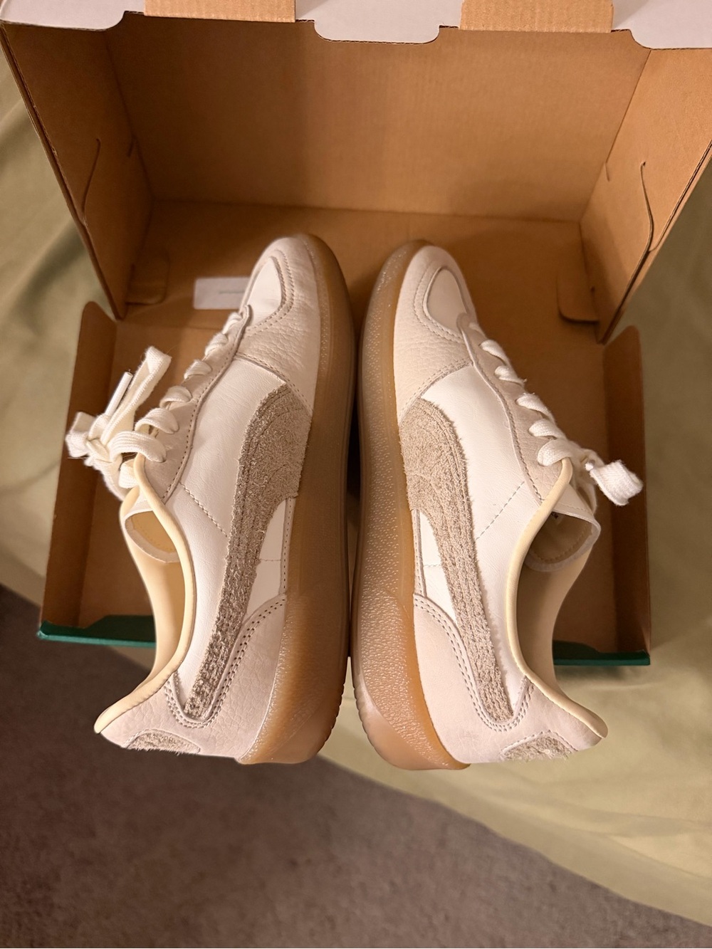 Puma Women’s Cream and Gum-Trim Classic Sneaker - Picture 5 of 8
